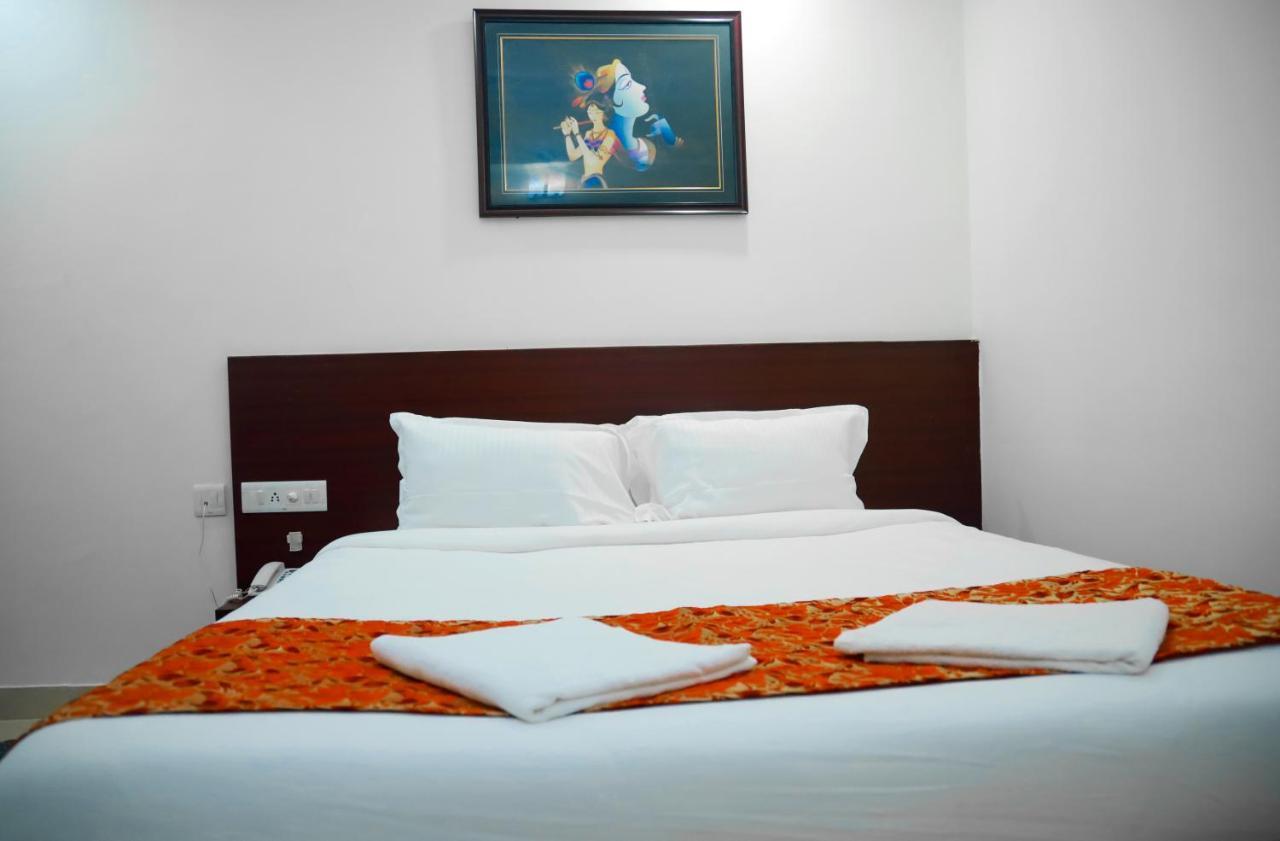 Harekrishna Hotel & Restaurant Bhubaneswar Ngoại thất bức ảnh